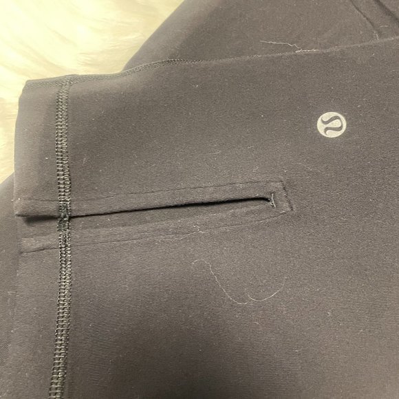 Lululemon Gather & Crow Crop - Picture 4 of 5